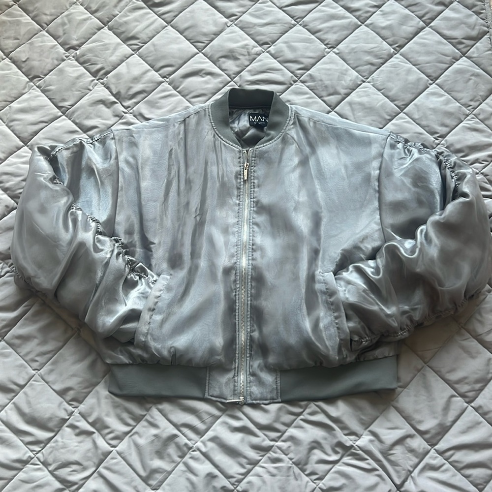 BoohooMAN silver Puffy Bomber Small